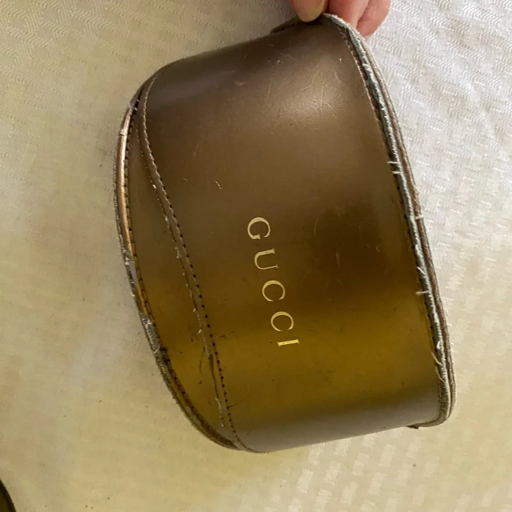 Gucci Women's Brown Gradient Shield Sunglasses Y2K